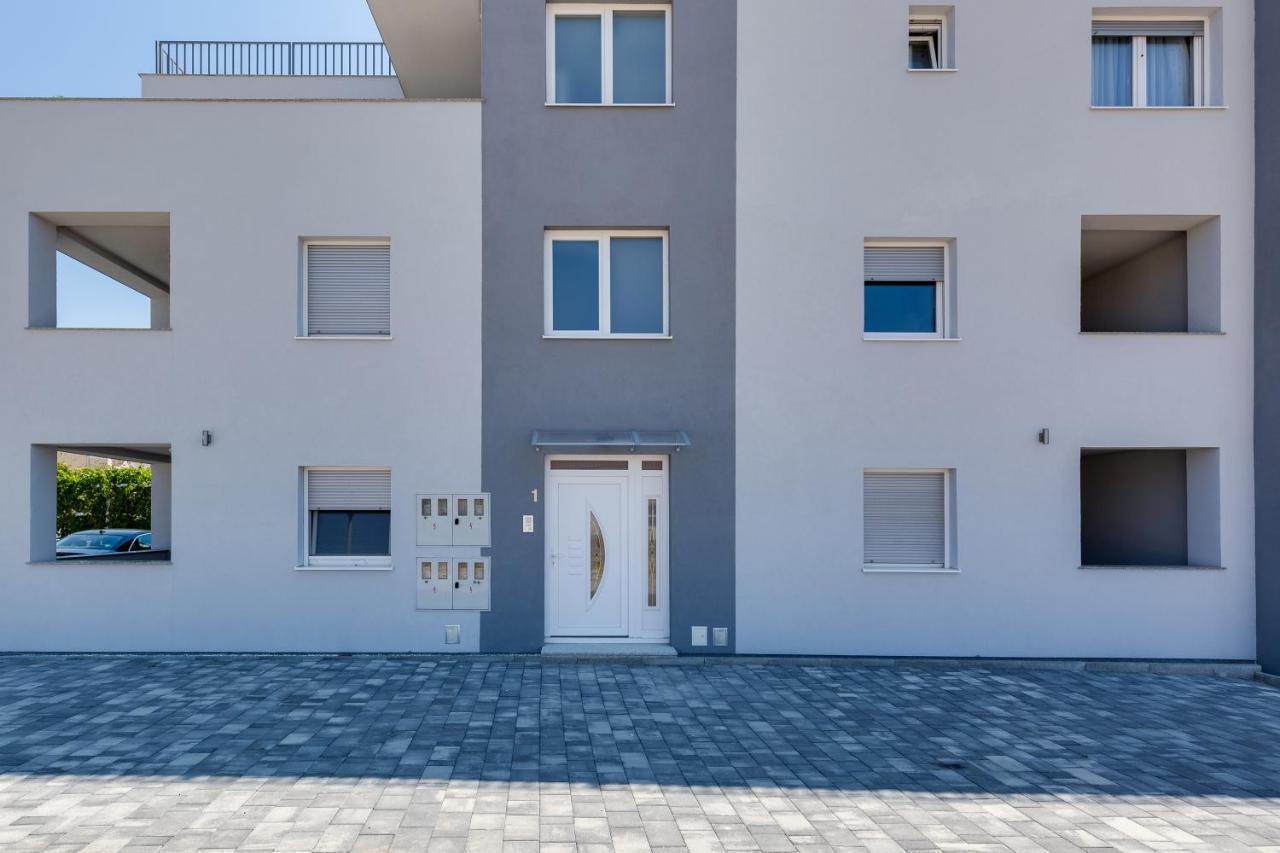 Appartement Kastelina Vir